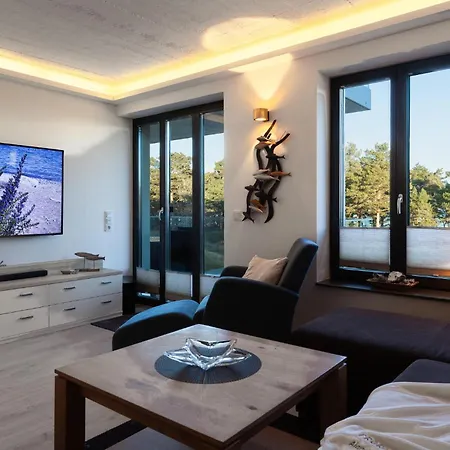 Eden Apartment *